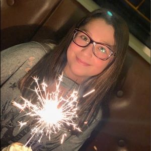 Meet your Posher, Kayla